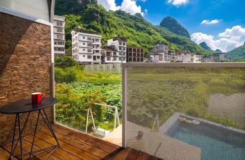 Shuangliu District House | The Yangshuo Durian Guesthouse 阳朔榴莲间民宿