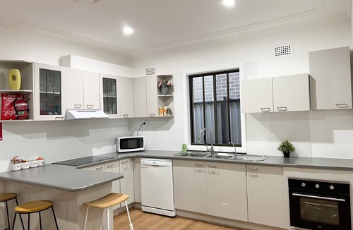 Fairfield Heights House | This one storey house has 5 bedrooms and 2 full bathrooms