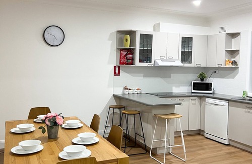 Fairfield Heights House | This one storey house has 5 bedrooms and 2 full bathrooms