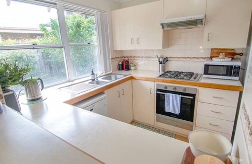 Middleton Beach Villa | This snug 3 bedroom villa is all you need to call home whilst visiting Albany