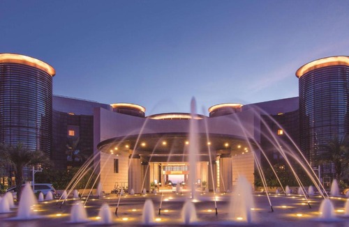 Yazhou District Resort | Thousand Cranes Sanya Yazhou Bay Int'l Exchange Centre,Curio by Hilton
