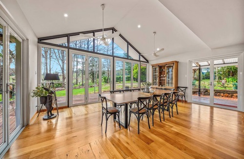 Porepunkah House | Three Pines on Grange