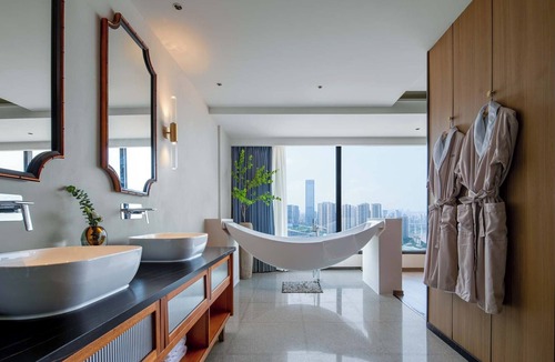 Yuzhong Hotel | Tianya Wuxi river Hotel