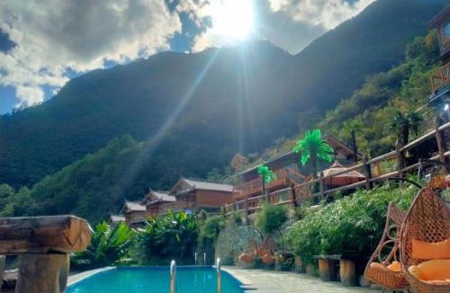 Hutiaoxia Hotel | Tiger Leaping Gorge yachajiao Manor