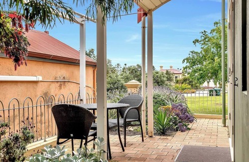 Semaphore Cottage | Time and Tide Beach Cottage on the Esplanade