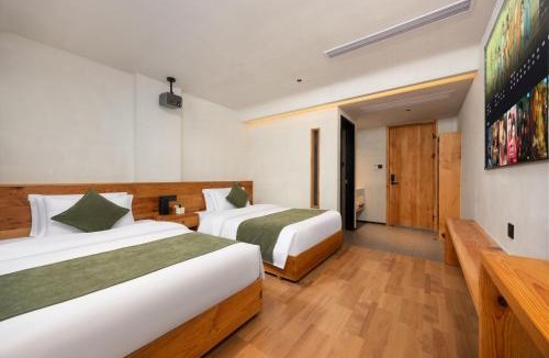 Tunxi Bed & Breakfast | Tinglan Washa River View Homestay