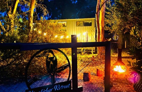 Glenrowan Apartment | Tiny House Glenrowan - Kingfisher Eco Retreat