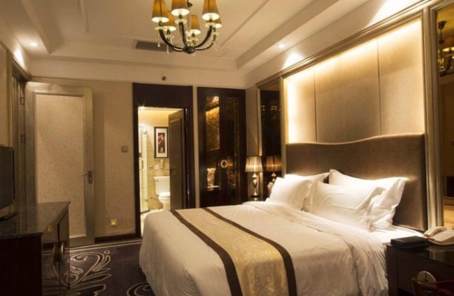 Xiangtangzhai Hotel | Titan Central Park Hotel