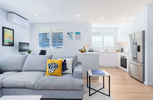 Bondi Apartment | Top Floor Apartment Close To Bondi Beach