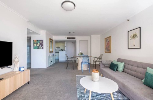 Haymarket Apartment | Top of the Town with Sydney CBD at its Doorstep