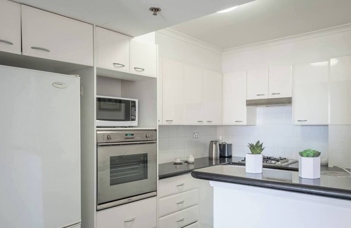 Haymarket Apartment | Top of the Town with Sydney CBD at its Doorstep