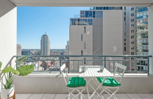 Haymarket Apartment | Top of the Town with Sydney CBD at its Doorstep