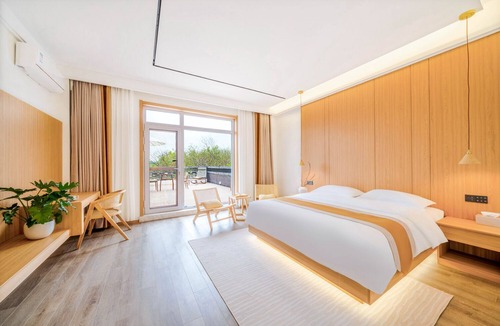 Jinfeng Developing Area Hotel | TOTOLO Winery Vacation Homestay