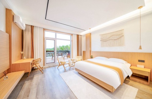 Jinfeng Developing Area Hotel | TOTOLO Winery Vacation Homestay