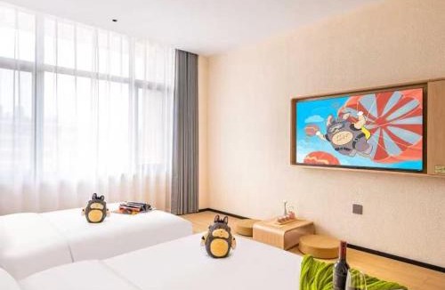 West Coast Hotel | Totoro Elf Hotel Huangdao District City Balcony Branch
