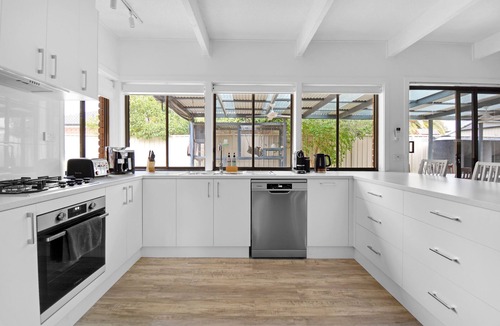 Tocumwal House | Tranquil Getaway by the Murray River
