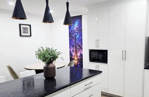 Oakhurst House | Tranquil Oakhurst Retreat Your Peaceful Home Away from Home