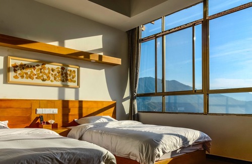 Longsheng Hotel | Travelling With Hotel Long Ji Ping An