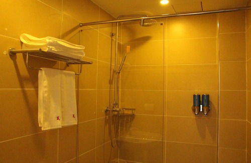 Longsheng Hotel | Travelling With Hotel Long Ji Ping An