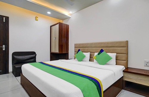 Sualkuchi Hotel | Treebo Relax Guest House