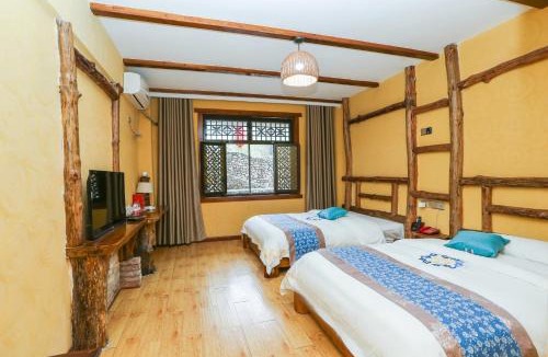 Wulingyuan Hotel | treehouse