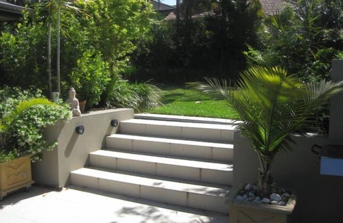 Balgowlah Heights Apartment | Triple Size Loft + Private Ensuite & Breakfast