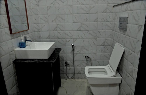 Barsana Hotel | Triveni Gest House
