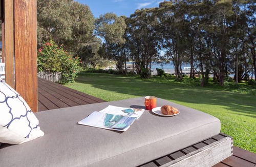 Currarong House | Tula - waterfront reserve