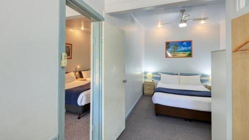 Tumut Hotel | Tumut Farrington motel