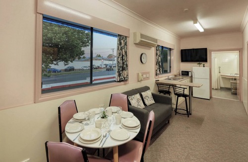 Tumut Hotel | Tumut Farrington Motel