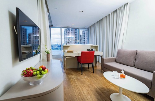 Causeway Bay Hotel | Twenty One Whitfield