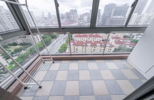 Changning Apartment | Tyms 2BR APT Riverside Garden