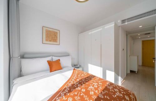 Wantiguan Apartment | Tyms 2BR Serviced Apt Near Metro Xujiahui Center