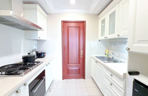 Changning Apartment | Tyms 3BR 2BA Apt Gubei High View Line10