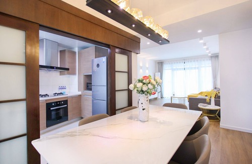 Wantiguan Apartment | Tyms 3BR 2BA Apt Near Stadium Line 1 4