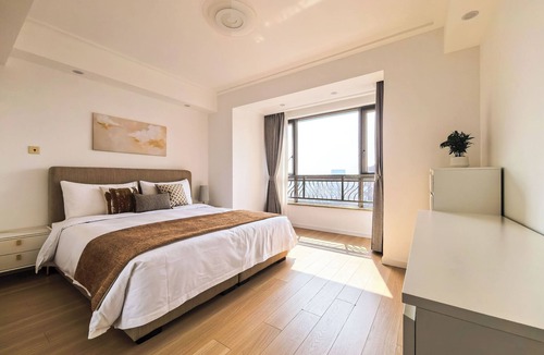 Gubei Bed & Breakfast | Tyms 3BR 2BA Residence Yucui Shanghai