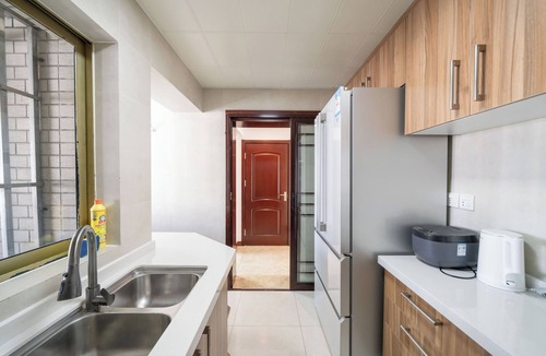Wantiguan Bed & Breakfast | Tyms 3BR 2BA Tianhe Garden Near Metro