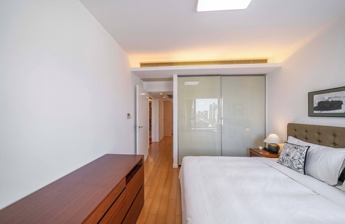 Xujiahui Bed & Breakfast | Tyms Elegant 2BR 1BA Apt Walk to Malls