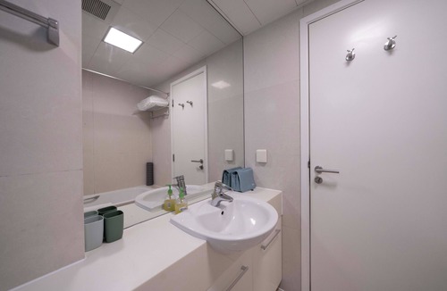 Xujiahui Bed & Breakfast | Tyms Enticing 1BR 1BA Apt Yongxin