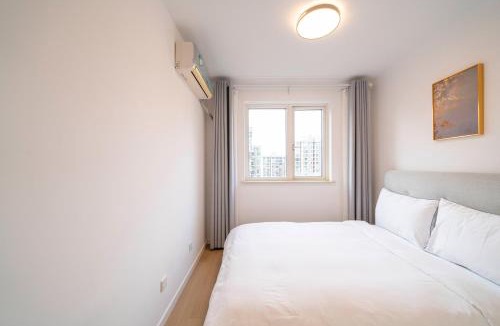 Changning Apartment | Tyms Family Apt Spacious 3BR for Groups & Families