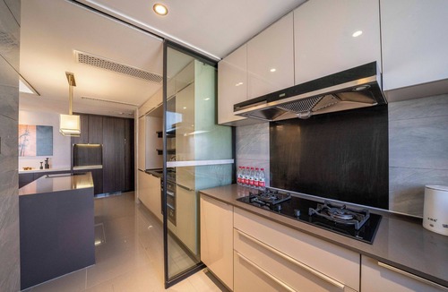 Minhang Bed & Breakfast | Tyms Gubei Apt 3BR 2BA near Takashimaya