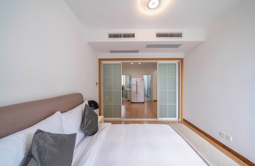 Changning Bed & Breakfast | Tyms Gubei Elegant 3BR 2BA APT