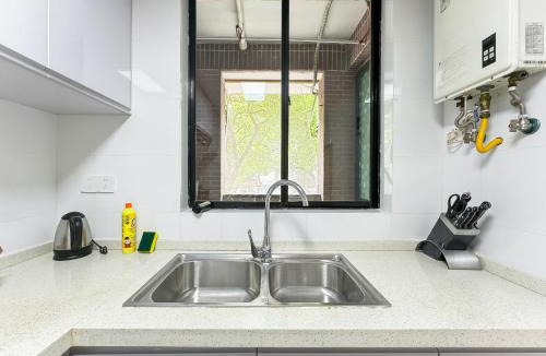Gubei Apartment | Tyms Gubei Refined 2BR Residence near Gubei Road