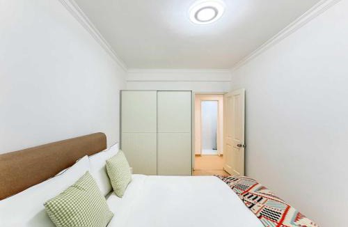 Gubei Apartment | Tyms Gubei Refined 2BR Residence near Gubei Road