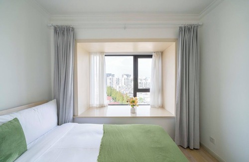 Minhang Bed & Breakfast | Tyms Modern 2BR APT Xujiahui Dacheng