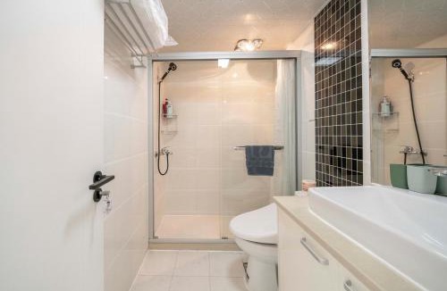 Gubei Apartment | Tyms Parisian 2BR APT Paris Classic
