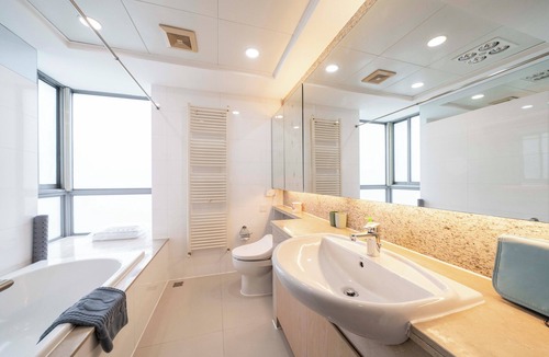 Xujiahui Bed & Breakfast | Tyms Spacious 3BR 2BA APT Laishi Di