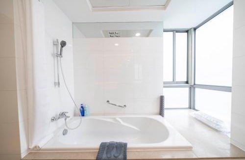 Xujiahui Apartment | Tyms Spacious 3BR 2BA APT Laishi Di