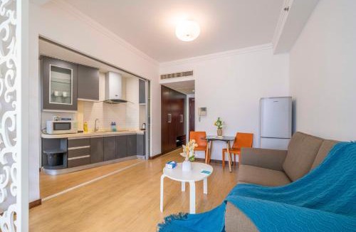Wantiguan Apartment | Tyms Stylish 1BR APT Xujiahui Jiahui International