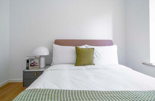 Changning Apartment | Tyms Tianshan 3BR 2BA near Suzhou Creek